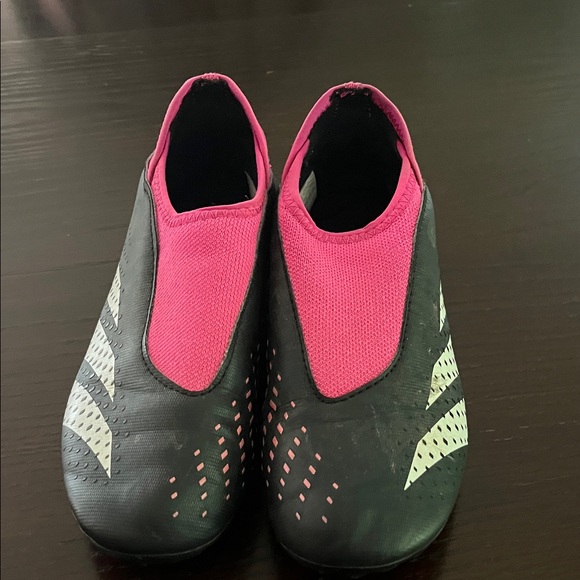Pink and Black Slip-On cleats - Picture 1 of 5